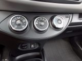 2016 Toyota Yaris 5-Door LE Controls