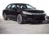 2017 Honda Accord Hybrid Touring Sedan Front 3/4 View