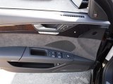 2017 Audi A8 L 3.0T quattro Door Panel