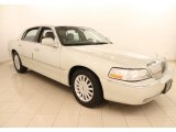 2005 Lincoln Town Car Signature Limited