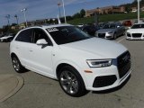 2016 Audi Q3 2.0 TSFI Prestige quattro Front 3/4 View