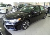 2017 Honda Accord Hybrid Sedan Front 3/4 View