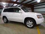 Super White Toyota Highlander in 2006