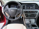 2017 Hyundai Sonata SE Dashboard