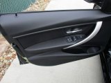 2017 BMW 3 Series 320i xDrive Sedan Door Panel