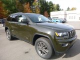 2017 Jeep Grand Cherokee 75th Annivesary Edition 4x4 Front 3/4 View