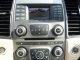 2016 Ford Taurus SE Controls