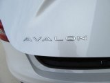 2017 Toyota Avalon Limited Marks and Logos