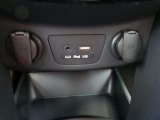 2017 Hyundai Elantra GT  Controls