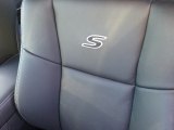 Chrysler 300 2017 Badges and Logos