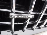 2017 Audi Q5 2.0 TFSI Premium Plus quattro Marks and Logos