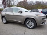 Light Brownstone Pearl Jeep Cherokee in 2017