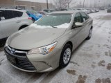 2017 Creme Brulee Mica Toyota Camry Hybrid LE #117509659