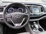 2017 Toyota Highlander XLE Dashboard