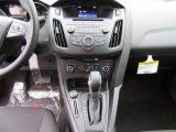 2017 Ford Focus SE Hatch Controls