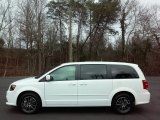 2017 White Knuckle Dodge Grand Caravan SE Plus #117634600
