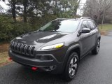 Granite Crystal Metallic Jeep Cherokee in 2017