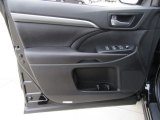 2017 Toyota Highlander SE Door Panel