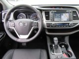 2017 Toyota Highlander Limited AWD Dashboard
