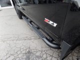 2017 Chevrolet Silverado 2500HD LT Crew Cab 4x4 Marks and Logos