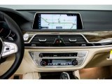 2017 BMW 7 Series 740i Sedan Controls