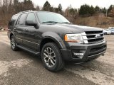 2017 Ford Expedition XLT 4x4 Front 3/4 View