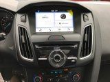 2017 Ford Focus SEL Hatch Controls