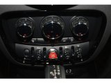 2017 Mini Clubman Cooper S ALL4 Controls
