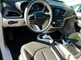 2017 Chrysler Pacifica Limited Black/Diesel Interior