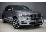2017 BMW X5 xDrive40e iPerformance Front 3/4 View