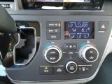 2017 Toyota Sienna XLE AWD Controls