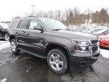 2017 Chevrolet Tahoe LS 4WD Front 3/4 View