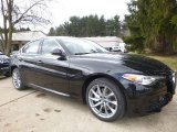 Vulcano Black Metallic Alfa Romeo Giulia in 2017
