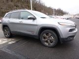 2017 Jeep Cherokee Latitude 4x4 Front 3/4 View