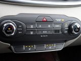 2017 Kia Sorento EX Controls