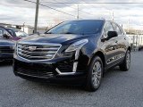 2017 Cadillac XT5 Luxury Front 3/4 View