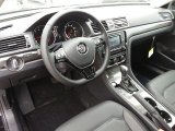2017 Volkswagen Passat SE Sedan Titan Black Interior