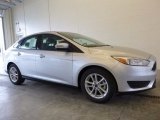 2017 Ingot Silver Ford Focus SE Sedan #118872415