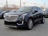 2017 Cadillac XT5 Platinum AWD Front 3/4 View