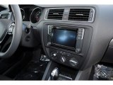 2016 Volkswagen Jetta SE Controls