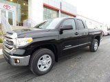 2017 Toyota Tundra SR5 Double Cab 4x4 Front 3/4 View