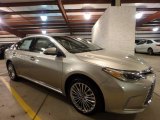 2017 Creme Brulee Mica Toyota Avalon Limited #119199527