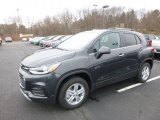 2017 Chevrolet Trax LT AWD Front 3/4 View
