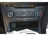 2017 Ford Focus SE Hatch Controls