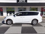 2017 Bright White Chrysler Pacifica Touring L #119408309