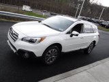 2017 Subaru Outback 2.5i Touring Front 3/4 View