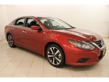 2016 Nissan Altima 2.5 SR Front 3/4 View