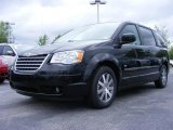 2009 Brilliant Black Crystal Pearl Chrysler Town & Country Touring #11891920