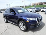 2018 Audi Q5 2.0 TFSI Premium quattro Front 3/4 View