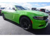 2017 Dodge Charger SE Front 3/4 View